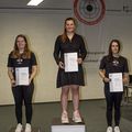 Hessisches Podium: Katrin Grabowski, Leila Hoffmann und Nora-Lee Hofmann Badea (von links) siegten bei den Deutschen Hochschulmeisterschaften Schießsport mit dem Luftgewehr. (Foto: Allgemeiner Deutscher Hochschulsportverband)