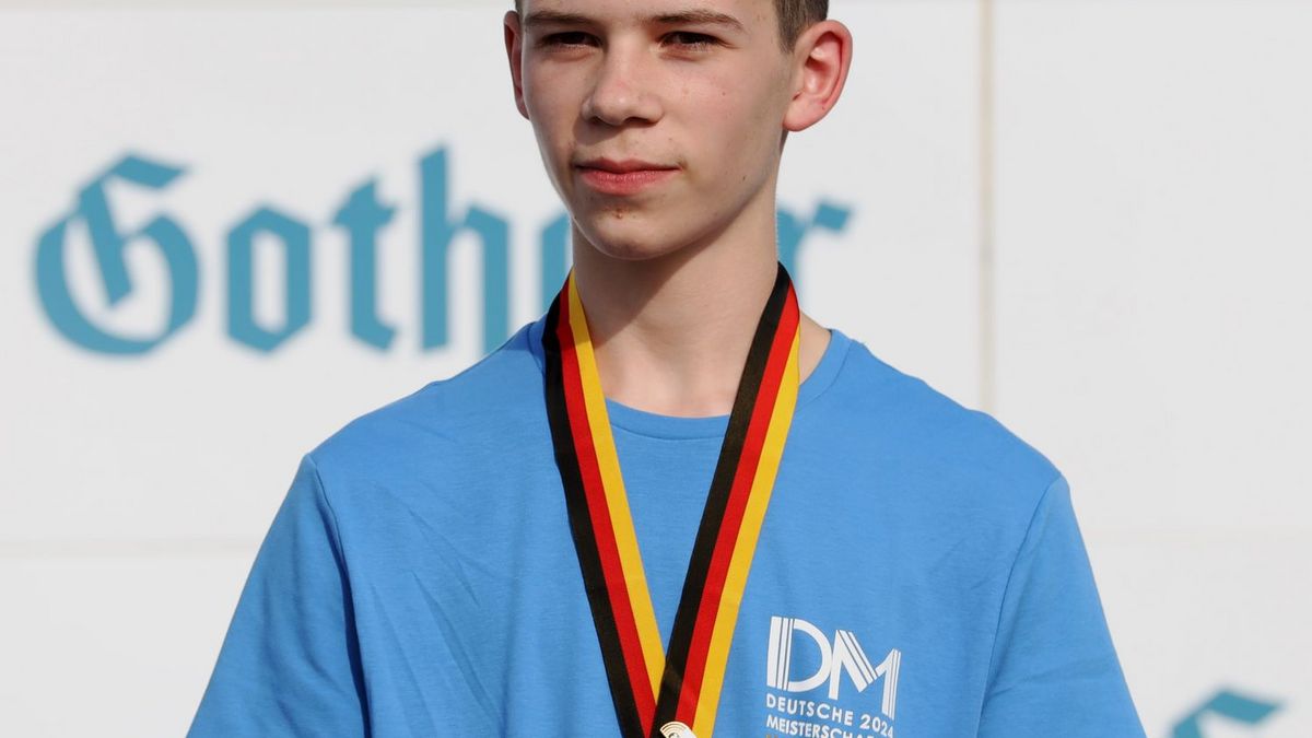 DM-Goldmedaille für Paul Leonard Piesche. (Foto: Werner Wabnitz)